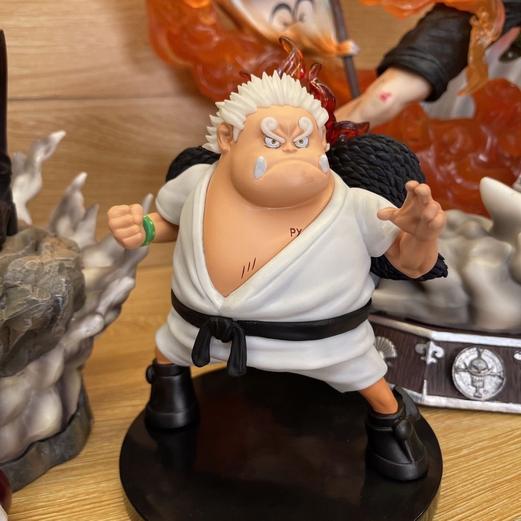 Patung Anime One Piece Jinbe Shichibukai 17 CM - Model Ornamen Koleksi Karakter Anime Hadiah
