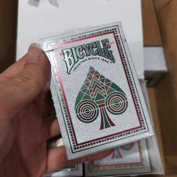 KARTU BICYCLE PRISMATIC PLAYING CARD