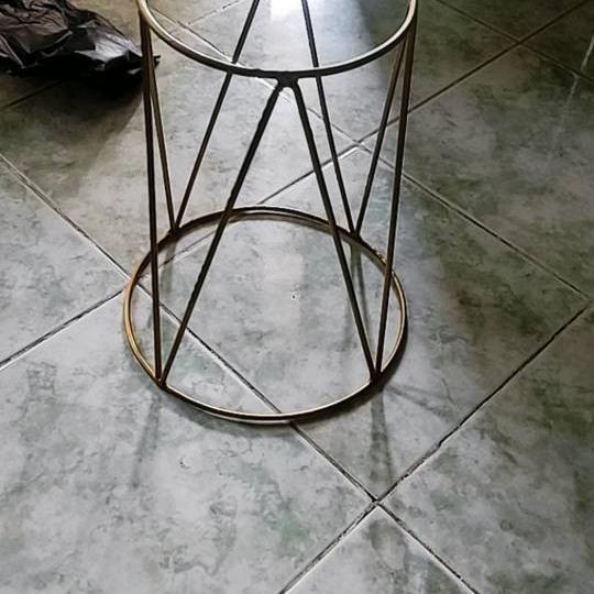 Diameter 20Cm / Pot Standing Besi / Rak Bunga Besi / Informa Tbk