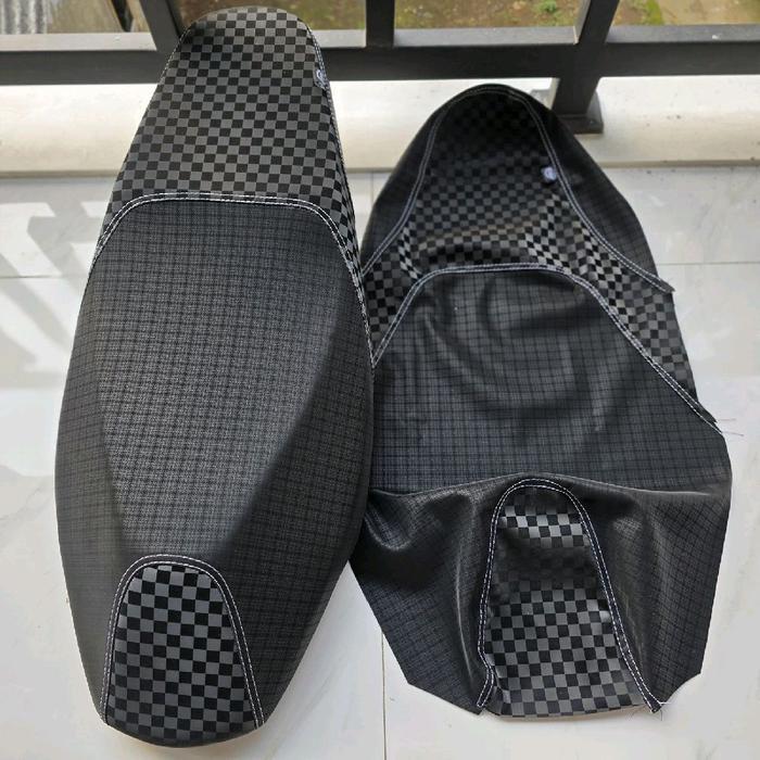 VARIASI SARUNG KULIT JOK MOTOR SCOOPY FI KARBU DONAT GEN 1/6 HONDA GENIO BAHAN ORIGINAL CARBON