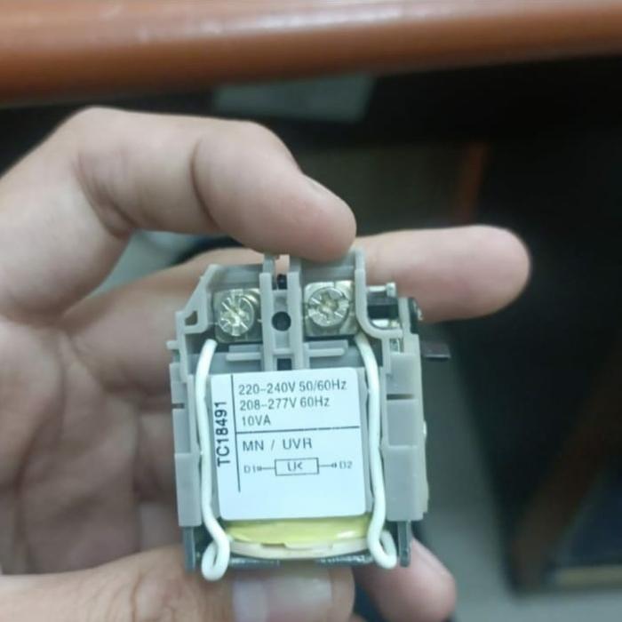 Uvt / Uvt Schneider Mn Lv429407 Nsx/Cvs 220V