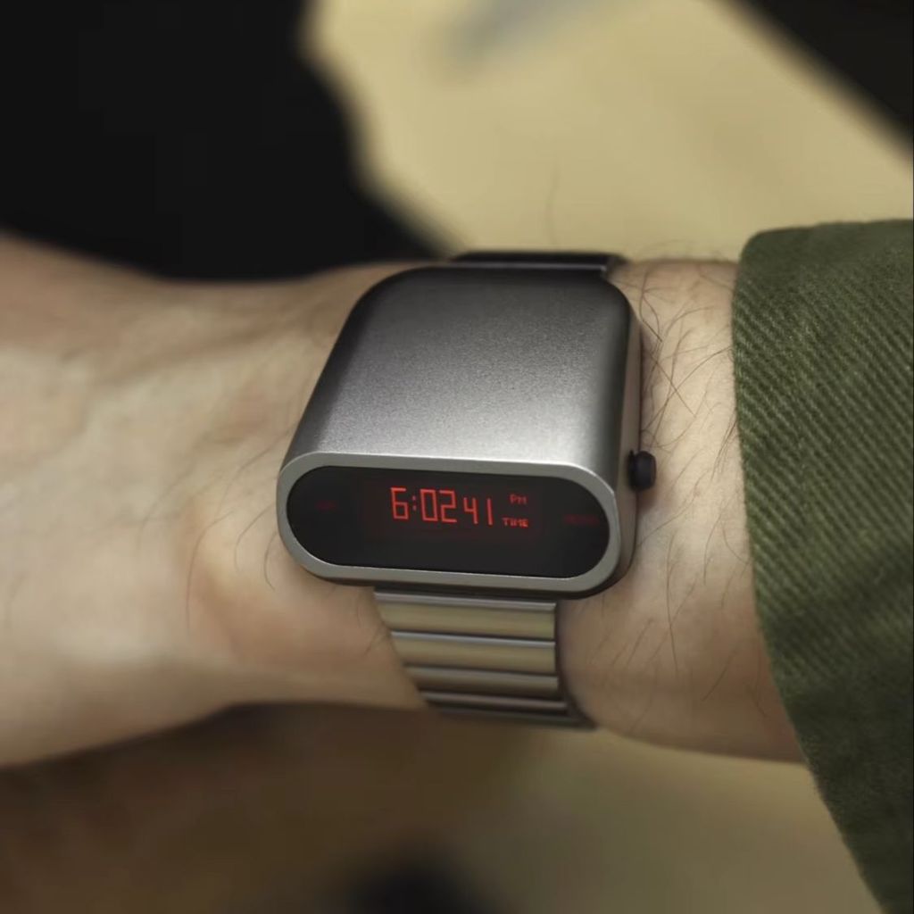 BENLYDESIGN Unique Metal Watches for Men Digital Watch, 1970s Vintage Men Watch, Steampunk Digital