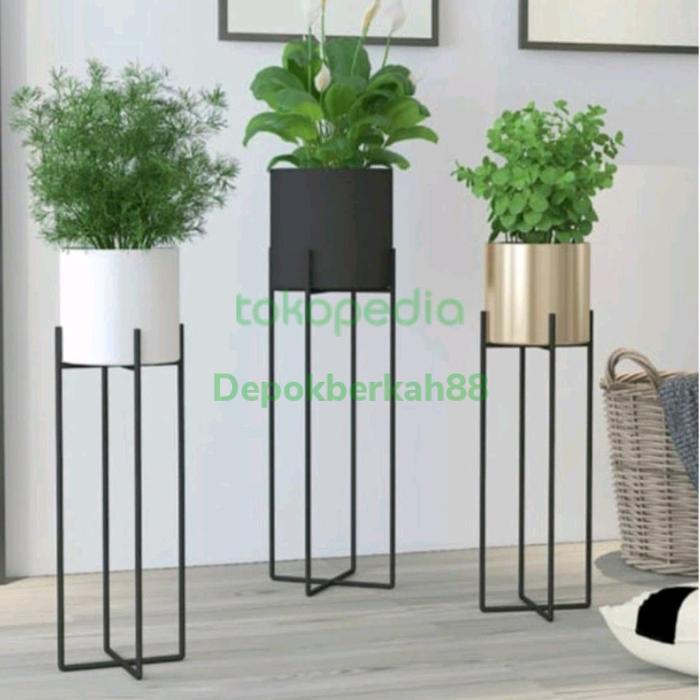 Dapat 2/Standing Pot Besi/Standing Pot Besar/Rak Bunga Besar Tbk
