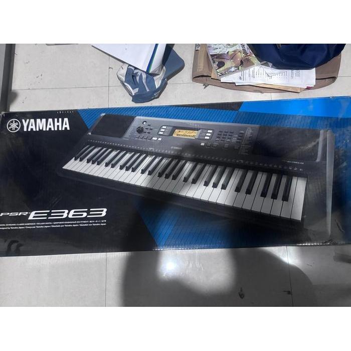 Keyboard Yamaha PSR-E363 (Second)