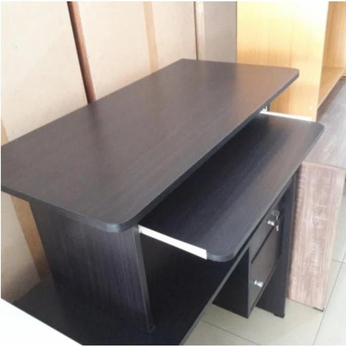 meja komputer lesehan