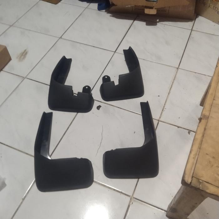 KARPET LUMPUR MUD GUARD MOBIL XENIA / AVANZA LAMA 4 PCS BEST QUALITY