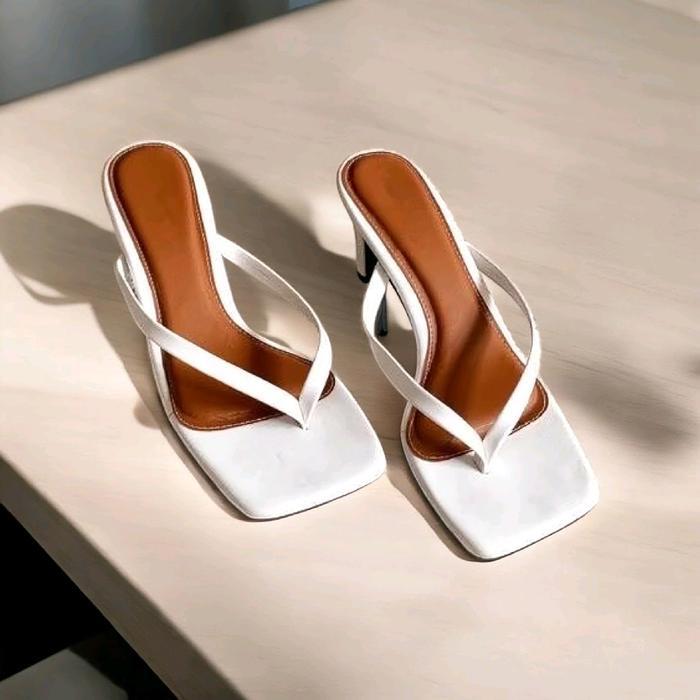 Sandal Heels Hak Tahu 7 CM Emilie Sendal Wanita