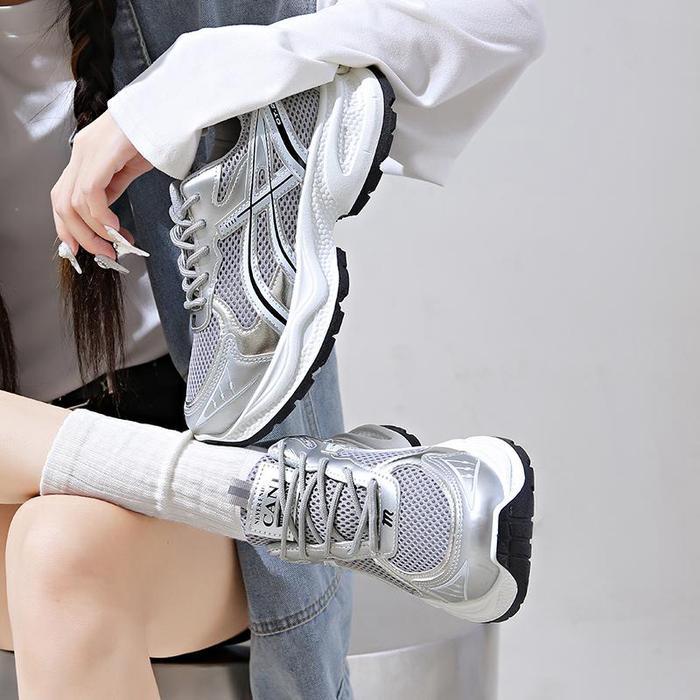 Primeroses - ViralCanikorea Winter Sepatu Sneakers Wanita Casual Sepatu Aestetic Outdoor Sneakers