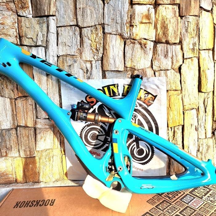 New YETI SB6T Enduro Carbon Size L