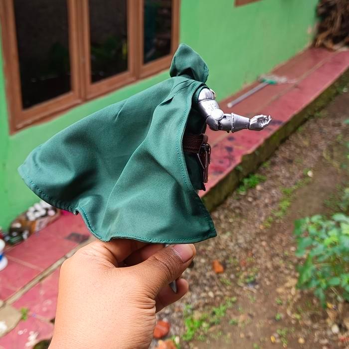 HOT SALE DR.DOOM MARVEL LEGENDS (OUTFIT 1/12 MARVEL LEGENDS) TERMURAH