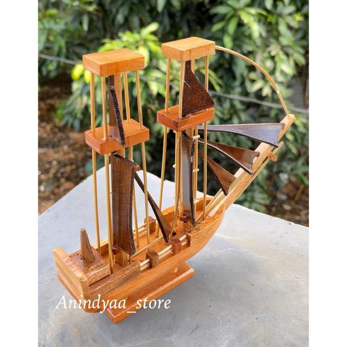 TERMURAH souvenir miniatur kapal layar handycraft Hadiah Kayu