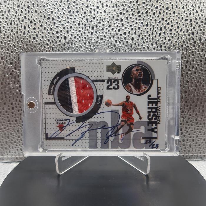 403. Kartu Basket - Custom Card 1998-99 Upper Deck Jordan Jersey Autographs #OV-GJ Michael Jordan