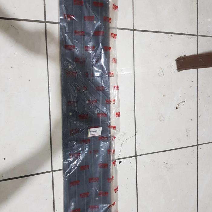 Karet Footstep Belakang Mobil Panther Capsul