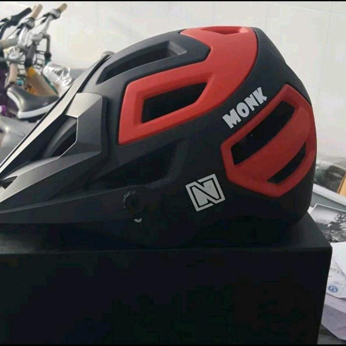 Helm Helmet Nautilus Am Monk