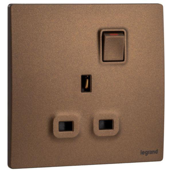 Legrand Stop Kontak Multi Standard Universal Mallia Senses 1 Gang 281120DB Dark Bronze Soket Dengan