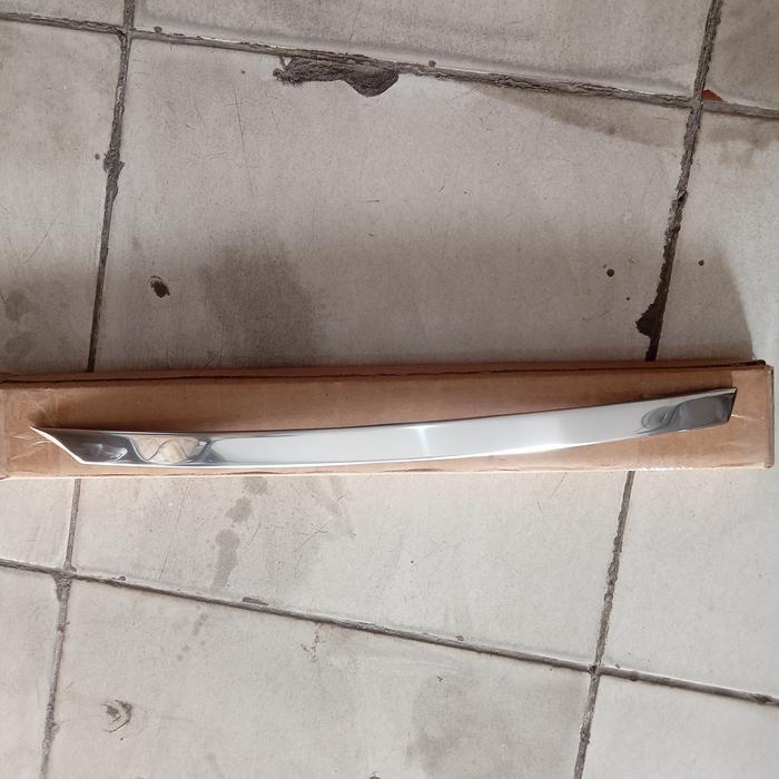 List Chrome Grill Radiator (No 3) Suzuki Apv Luxury