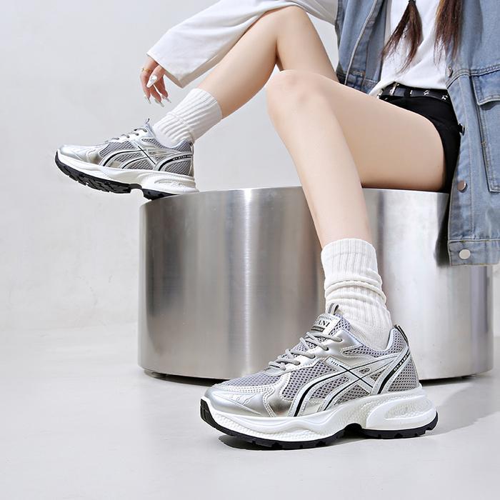 ViralCanikorea Winter Sepatu Sneakers Wanita Casual Sepatu Aestetic Outdoor Sneakers Korean Style