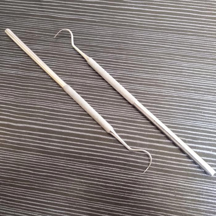Perfect Sonde Bengkok Dental Sonde Halfmoon 1 Sisi Merc Perfect Alat Gigi Stainless Steel Medium &