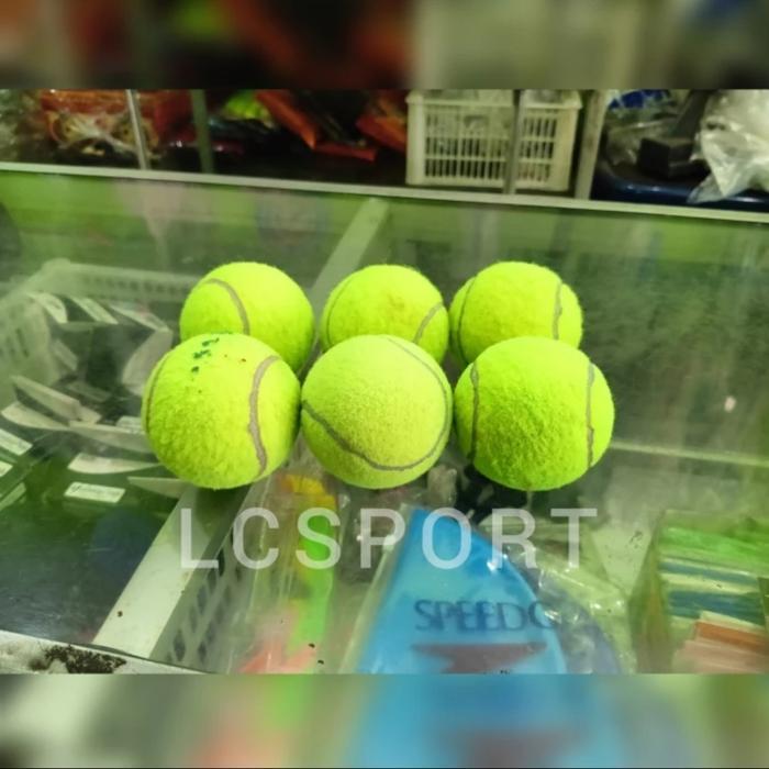 Bola Kasti Hijau/Bola Tenis (Bekas)