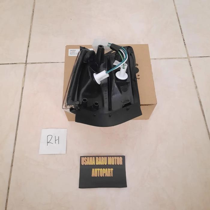 Lampu Sen Sein Depan Corner Lamp 1Pc Kanan Toyota Corolla Gl Ae80 84 Berkualitas