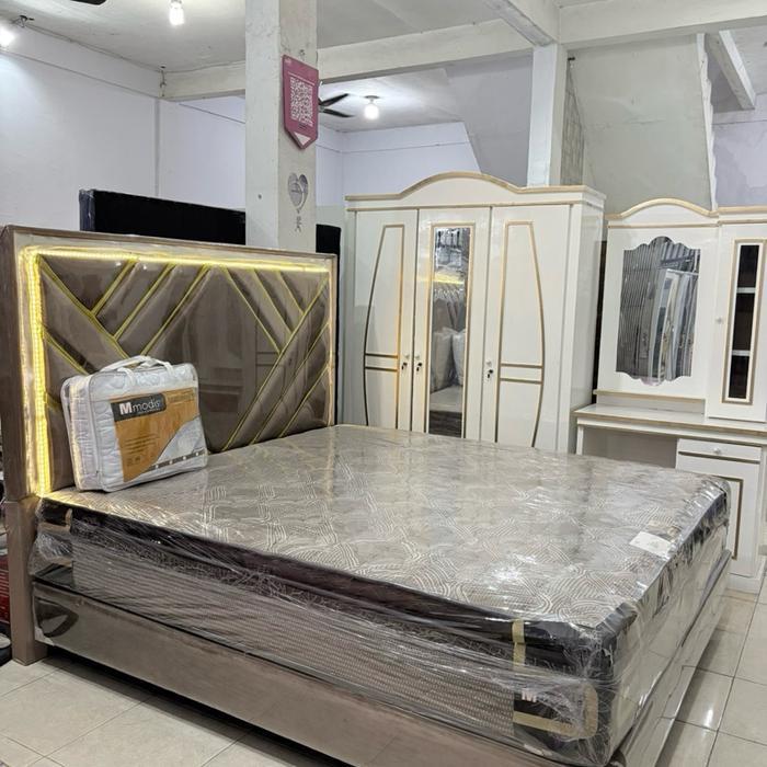 promo set springbed ramelo cantik dan mewah dengan lemari dan meja rias multiplek untuk kamar tidur