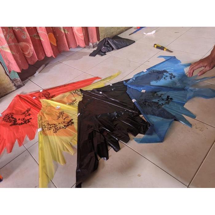 (TERMURAH) Layangan Plastik Inul / Lowo / Kelelawar 1 PACK isi 10 PCS Kids
