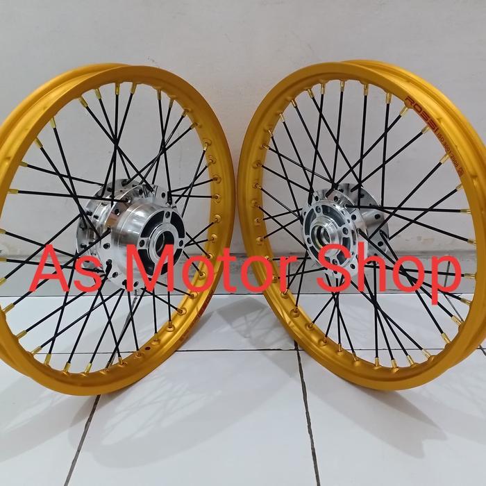 VELG SET ROSSI RING 17 TROMOL SUPRA X125 BLADE NEW CS1