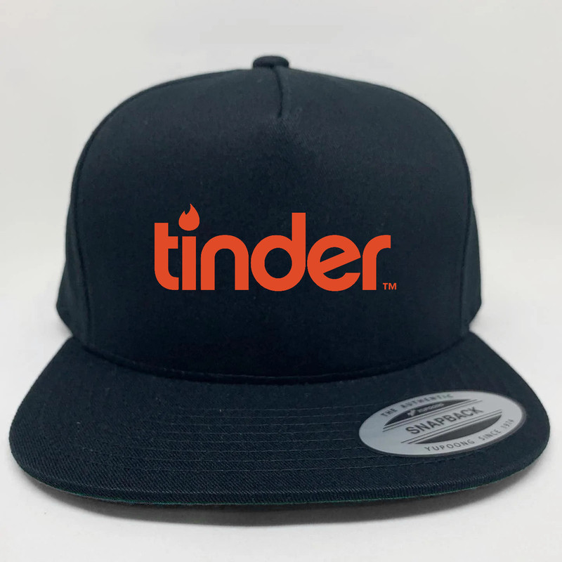 Topi Snapback Tinder logo