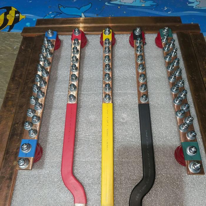 Busbar 315 Rstn + Ground Panjang 30 Cm Untuk Mccb 30A/100A