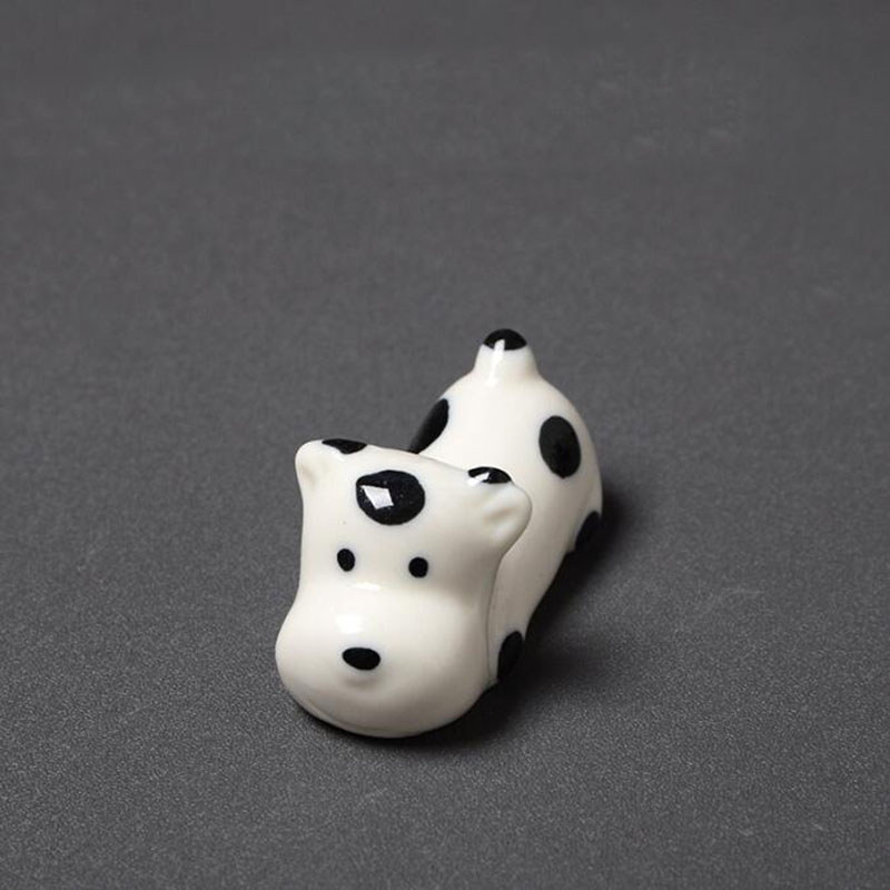 4pcs/set Cute Little Cow Chopstick Rack Chopstick Holder Stand Chopstick Spoon Pillow Rest Kitchen