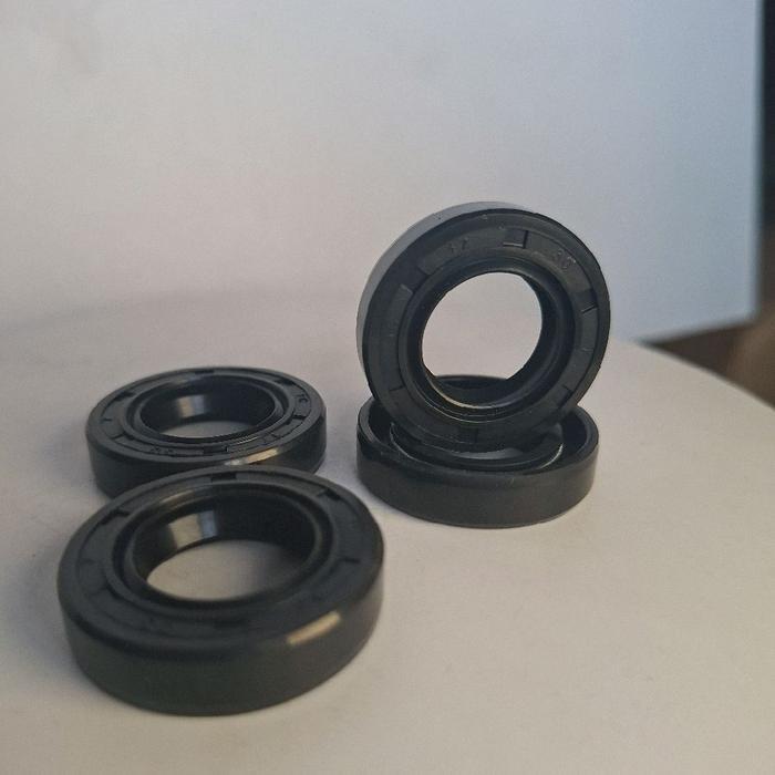 Oil Seal TC 17 30 7 / Oli Seal 17 30 7 NBR