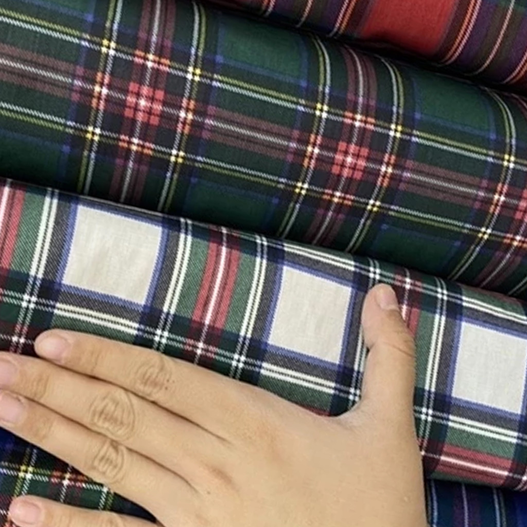 Kain Katun Jepang Scotland Gingham Motif Natal Premium – Motif Kotak Klasik Festive Meteran 1 Meter