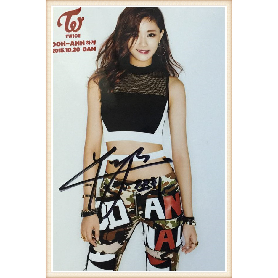 TWICE Tzuyu autographed Like OOH-AHH signed original photo 4*6 inches chinese singer gifts collectio