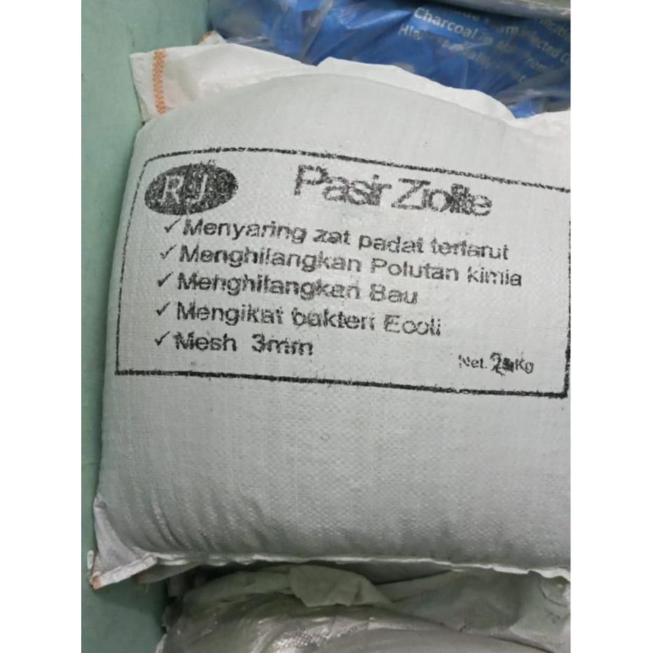 Batu Zeolite 25KG Pasir Zeolite Media Filter Air Hijau untuk Menurunkan Kadar Besi dan Mangan