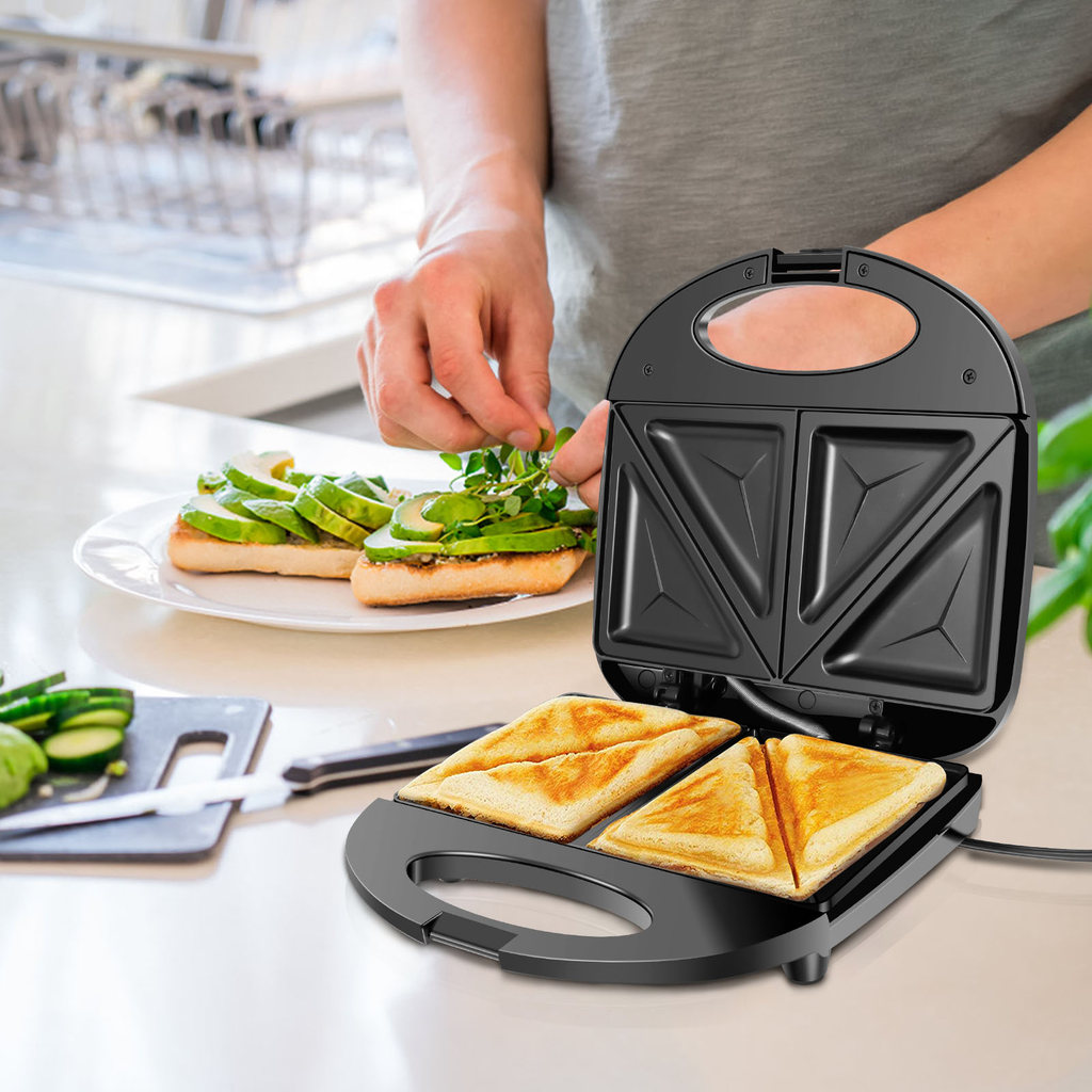 Sandwich Maker Non Stick Sandwich Panini Maker 750W Electric Sandwich Maker Grill Portable 4 Slices 