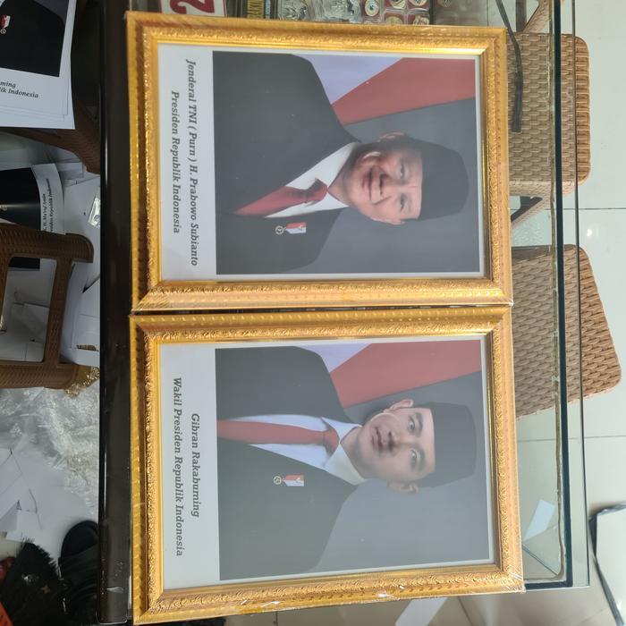 Foto Presiden dan Wakil Presiden