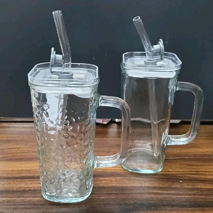 GELAS KACA KOTAK +SEDOTAN