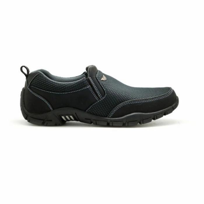 Sepatu Slip ON Casual Weidenmann Walker Hitam