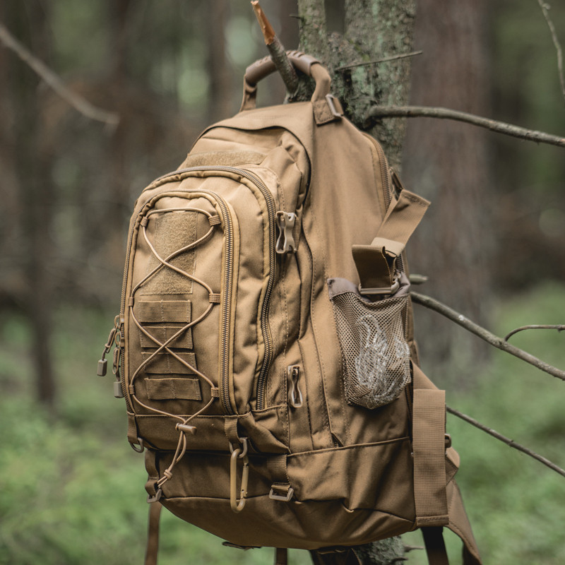 LQARMY 60L Military Tactical Backpack Army Molle Assault Rucksack Outdoor Travel Hiking Rucksacks