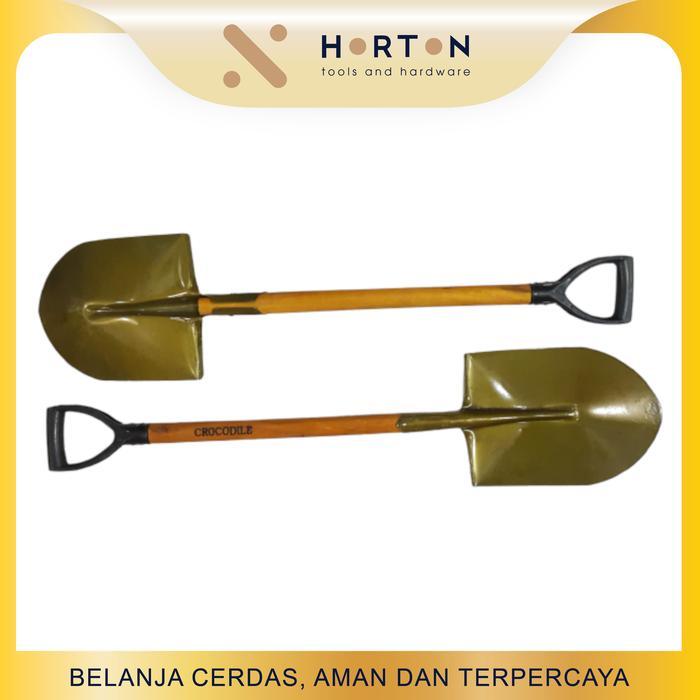 Sekop Lancip Baja Gagang Kayu / Sekop Pasir Gagang Kayu