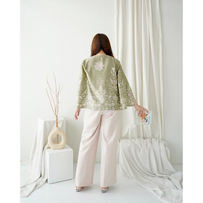 C2W Clothtowear Xxl Blazer Outer Batik Wanita All Size Satin Women'S Clothes Elegant Big Size