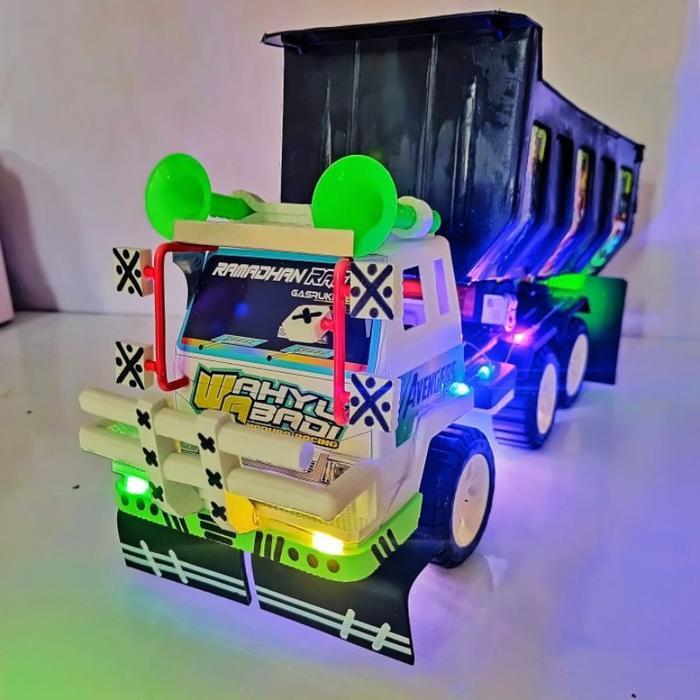 Hot Wheels - Miniatur Truk Oleng Pasir Modifikasi Lampu Full Variasi Kado Mobil