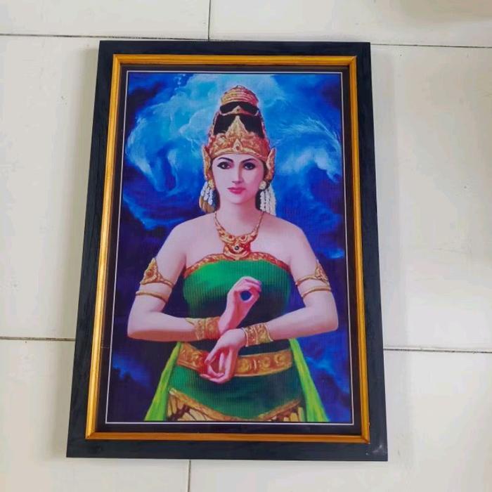 BERGARANSI hiasan dinding poster nyi roro kidul plus bingkai ukuran 5335cm