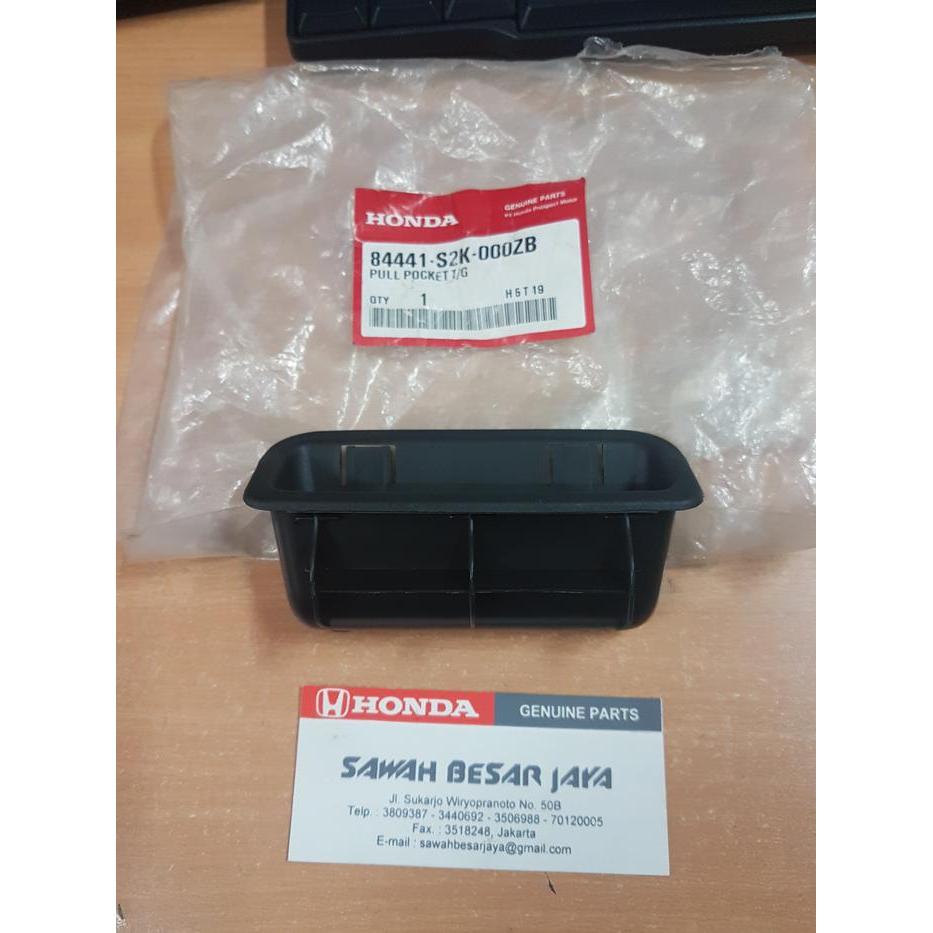 PULL POCKET TAIL GATE ATAU HANDLE HANDEL BAGASI BELAKANG BAGIAN DALAM HONDA FREED MOBILIO HRV BRV