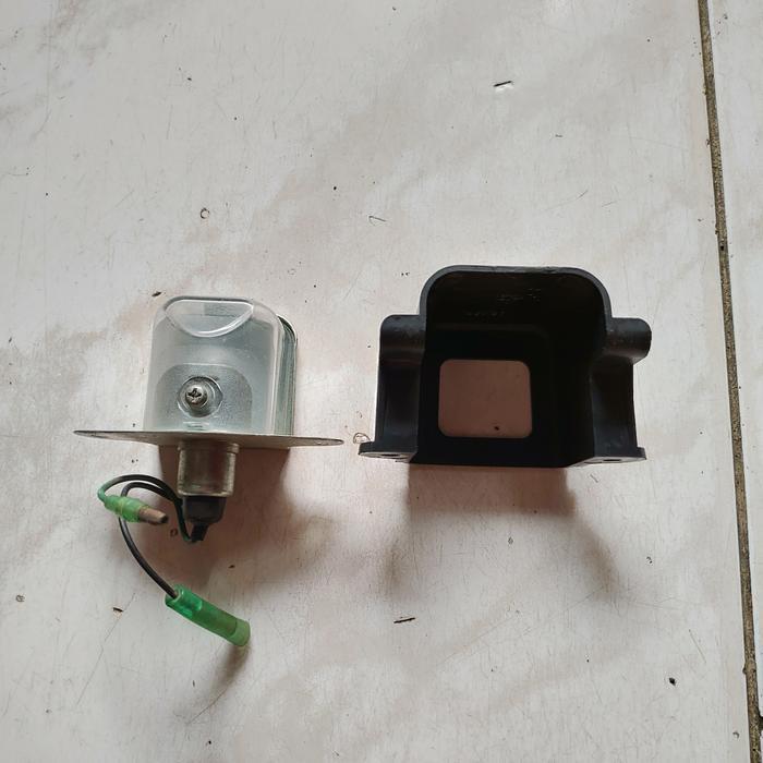 Lampu Plat Nomer Belakang Isuzu Elf Orisinil