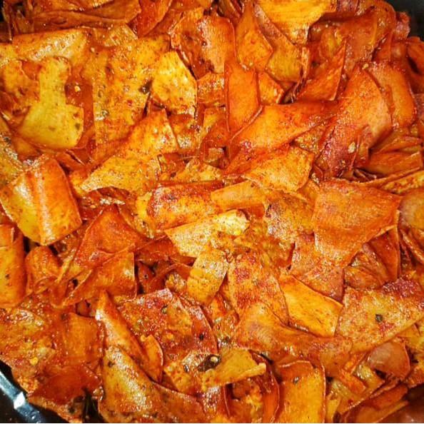 1KG KERIPIK SINGKONG KRIWIL PEDAS DAUN JERUK Kripik Singkong Kriwil Viral Snack Food Makanan Kering