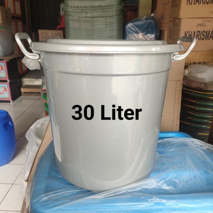 Tantos Ember Michigan/Ember+Tutup plastik/Ember air 30 Liter+Tutup