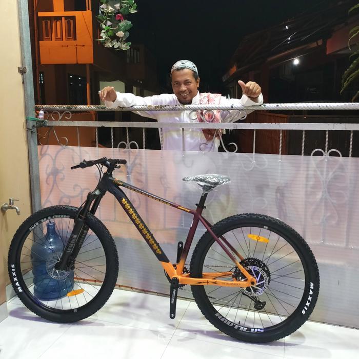 Sepeda United bike Clovis 5 dan Clovis 6 (SERI PARIWISATA INDONESIA)