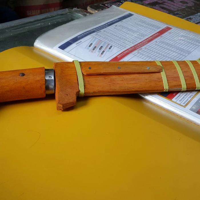 Parang sarung bahan besi baja / Golok