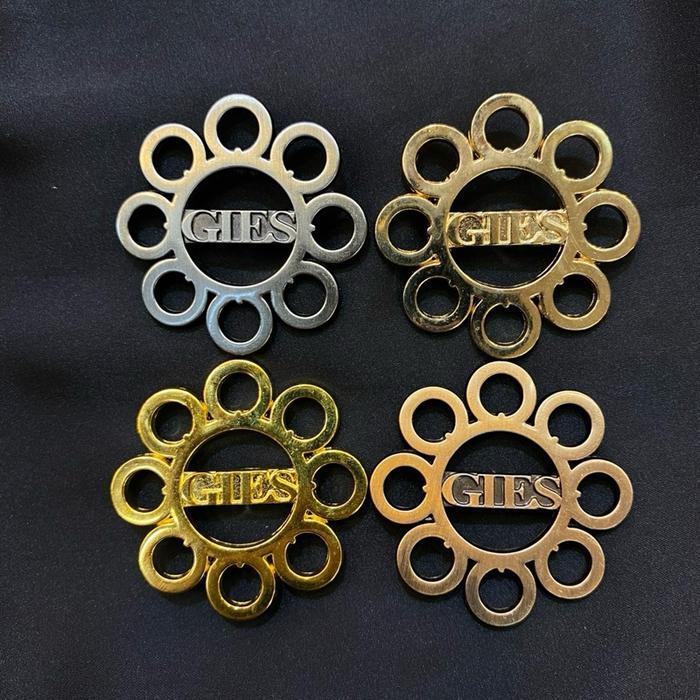 Bross Gies Atau Pin Gies Yang Cocok Dijadikan Accesories Baju Aksesoris Populer
